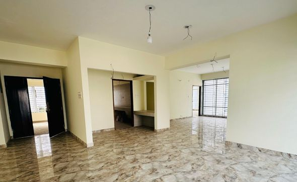 Spacious 4 Bedroom Ready Flat for Sale in Bashundhara R/A (Block-C)
